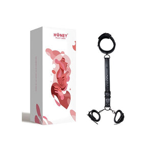 Kinky Play Box Locking Harness Collar to Wrist Restraints Black