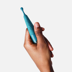Zumio Iyana 8 Speed Rotating Clit Stimulator for Long Slow Orgasms Blue