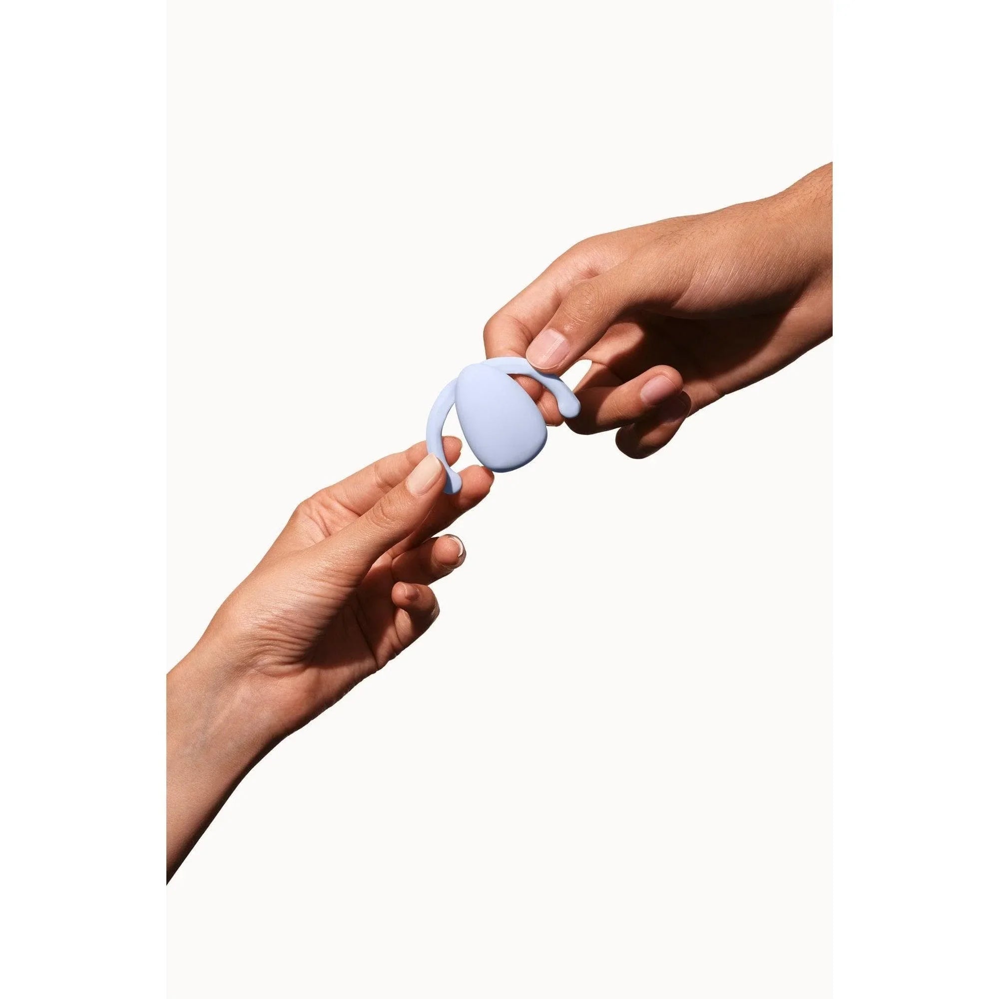 Eva Couples Hands Free Multi Speed Silicone Clitoral Vibrator with Lab - Romantic Blessings Eva Couples Hands Free Multi Speed Silicone Clitoral Vibrator with Lab - Romantic Blessings